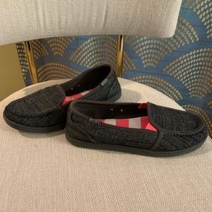 Roxy dark gray girls loafer